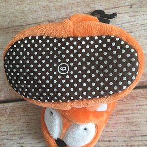 Shoes - Fuzzy Fox Slippers toddler size 6 Shoes - Fuzzy Fox Slippers toddler size 6
